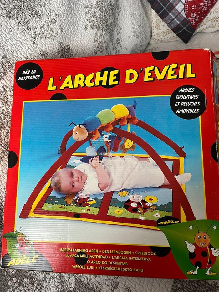 Tapis et arche d’éveil Neufs marque Adèle la coccinelle - photo numéro 1