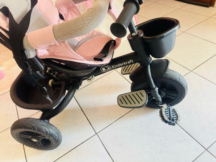 Tricycles évolutifs kinder kraft 🌸🌺 Rose et noir à partir de 9mois jusqu’à 5ans - photo numéro 2