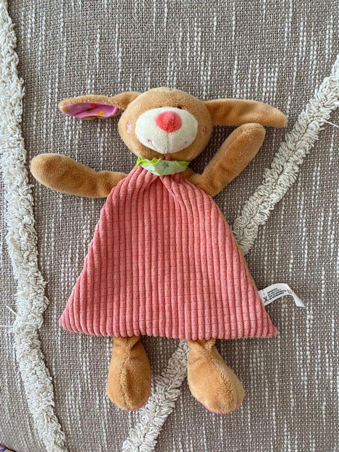 Peluche doudou plat 28cm tendertoys chien rose saumon côtelé marron et vert très bon état - photo numéro 1