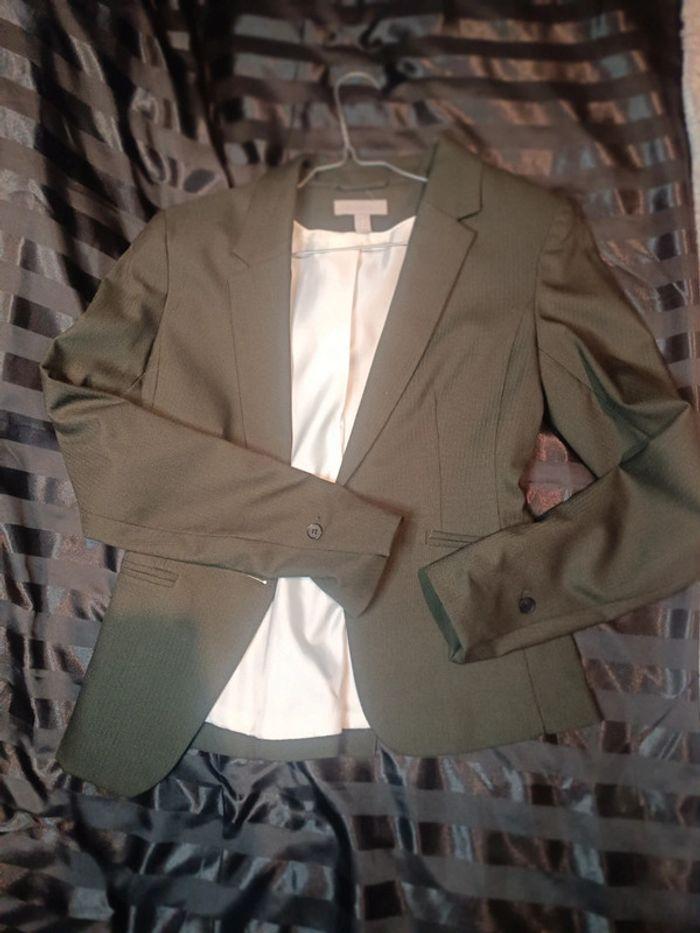 Annonce de Vente : Blazer kaki - Taille 34 - H&M - photo numéro 3