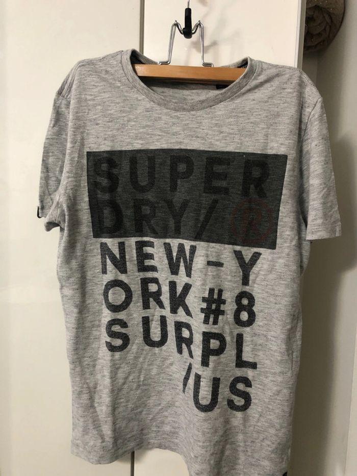 T shirt super Dry . Taille M - photo numéro 1