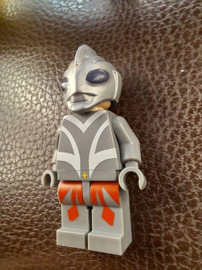 Figurine Lego compatible Ultraman - photo numéro 2