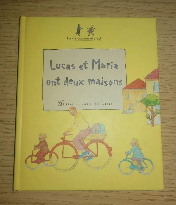 Lucas et Maria ont deux maisons Neuf