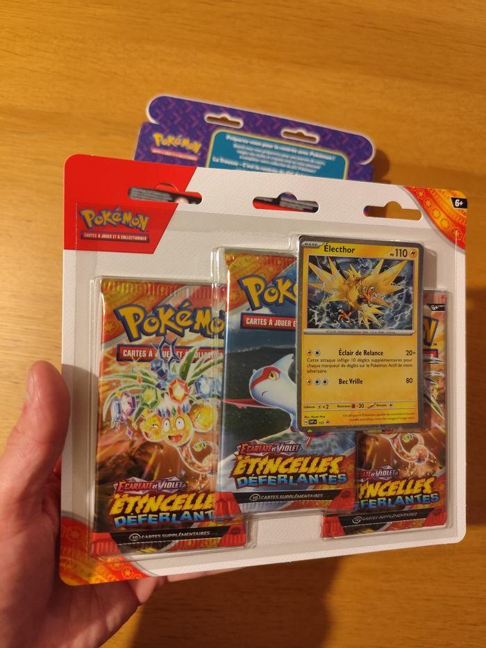 Lot tripack étincelles déferlantes EV8 plumier Dracaufeu boosters cartes Pokémon - photo numéro 3