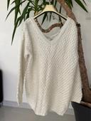 Pull en maille blanc cassé avec lacets à l’arrière taille unique