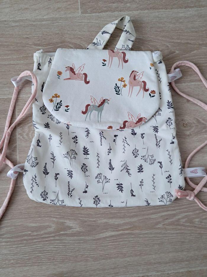 petite sac blanc licorne promo fin serie - photo numéro 1