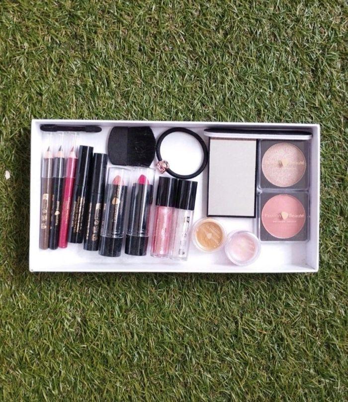 Lot maquillage neuf passion beauté