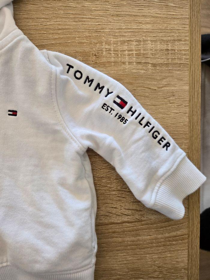 Tommy hilfiger - photo numéro 3