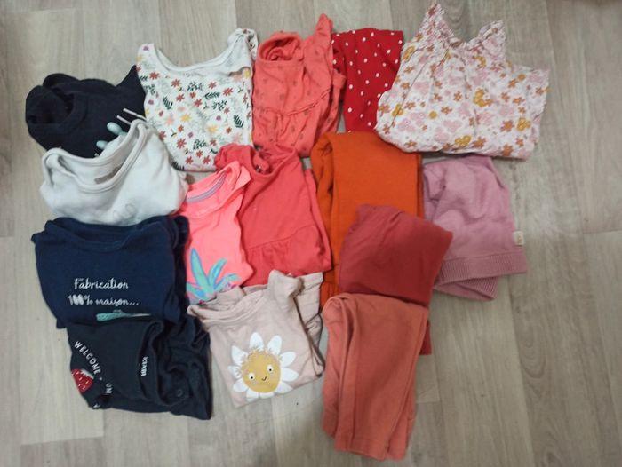 Lot vêtements bébé fille 9 mois - photo numéro 1