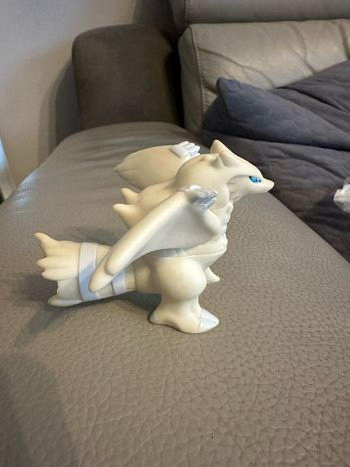 Figurine Pokémon officiel Reshiram - photo numéro 4