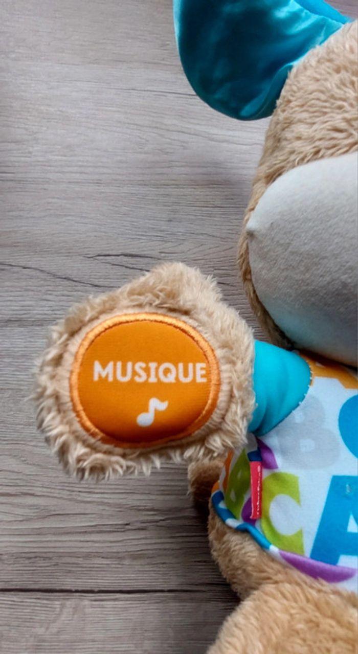 Peluche interactive 🐶 Fisher Price 🐶 - photo numéro 6