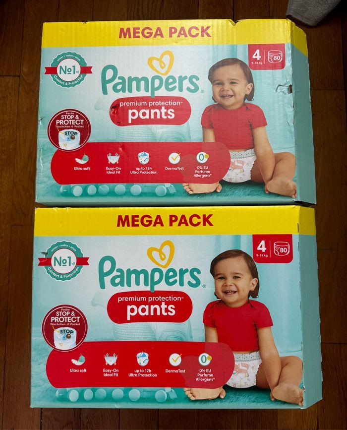 Lot de 2 paquets de couches Pampers taille 4