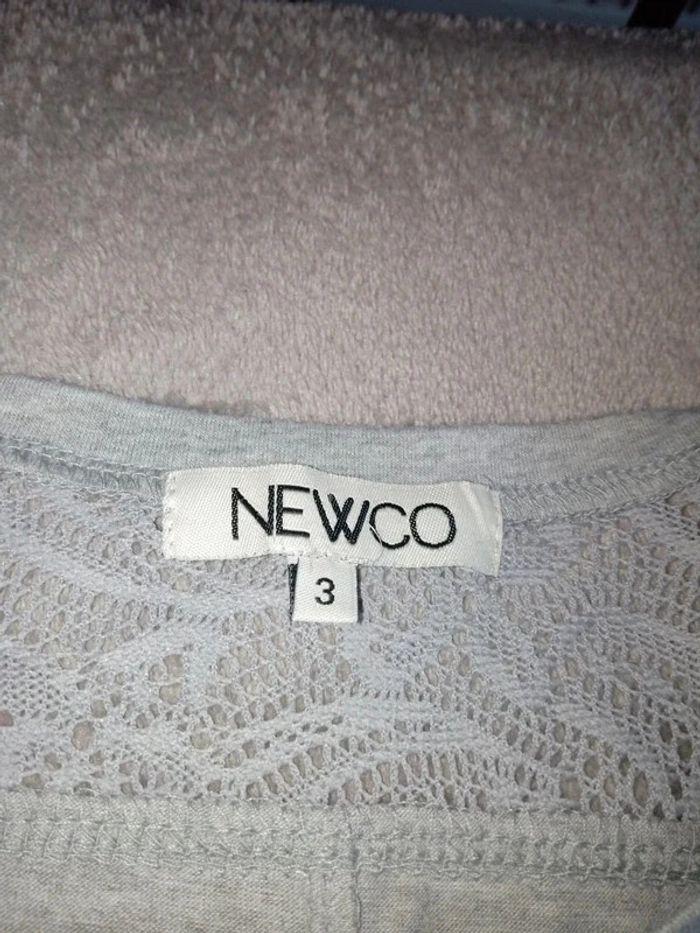 Haut manches 3/4 avec détail sur les bras taille 3 de chez Newco - photo numéro 5