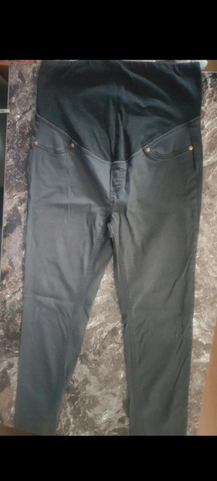 Pantalon de grossesse T42 - photo numéro 1