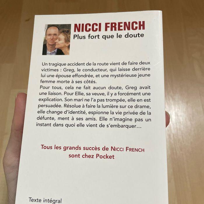 Livre Nicci French plus fort que le doute - photo numéro 2