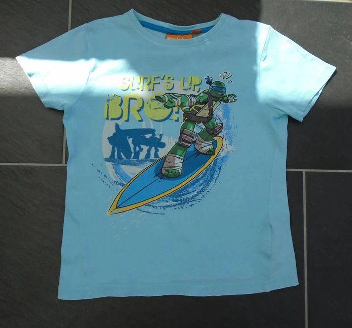 Joli tee-shirt "Tortues Ninja" surf garçon 8 ans - photo numéro 1