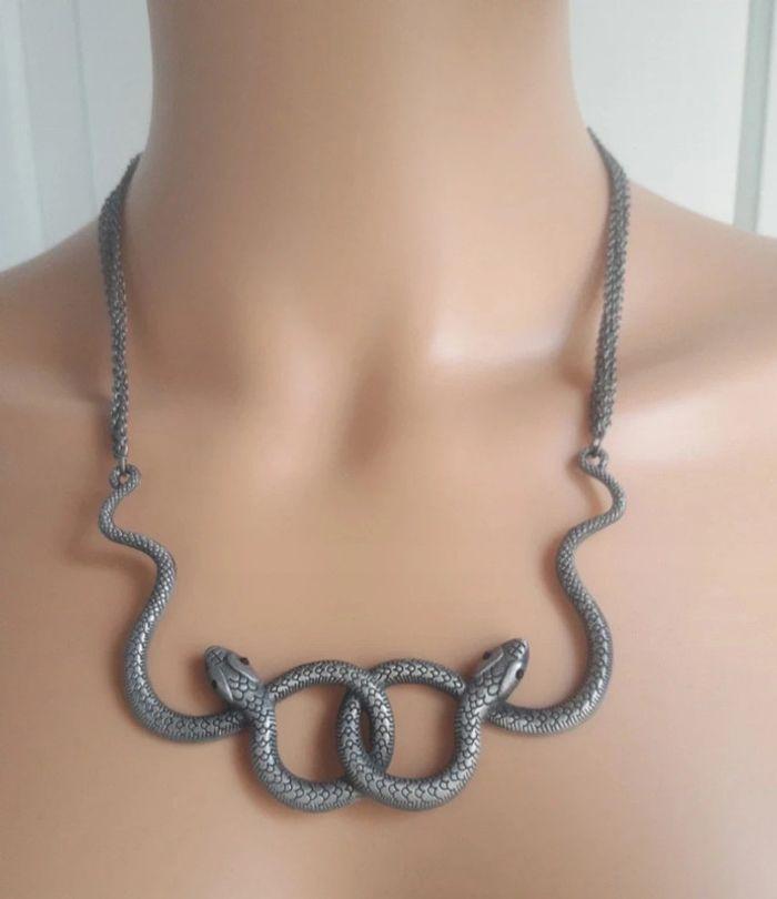 Sautoir collier argenté serpent vintage femme - photo numéro 1