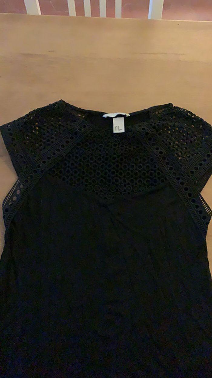 Top fluide avec broderies - Taille XS - H&M - photo numéro 2