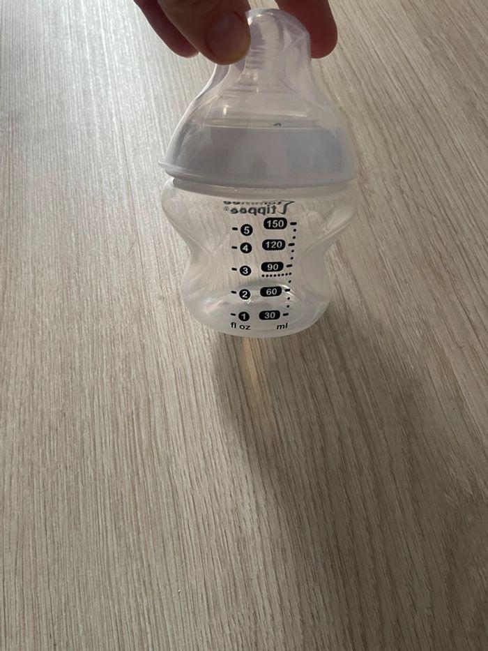 Biberon Tommee tippee - photo numéro 1