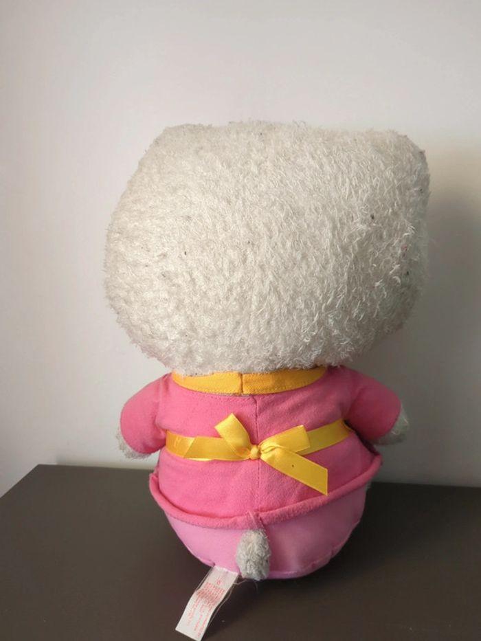 peluche Hello Kitty nakajima - photo numéro 2