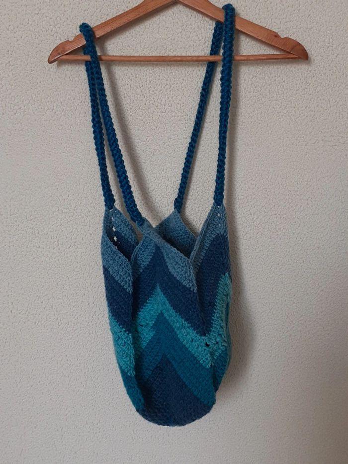 Sac bleu au crochet - photo numéro 1