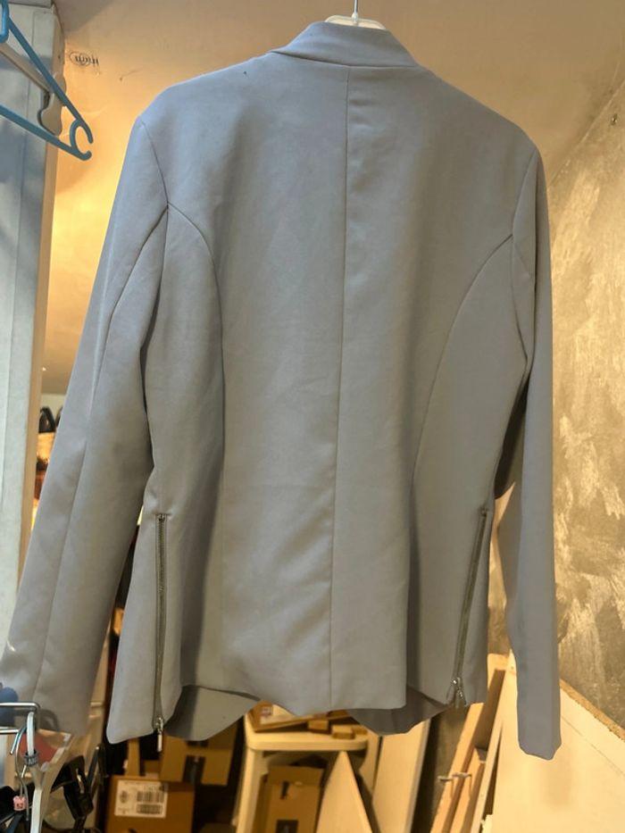 Blazer Amisu taille 40 - photo numéro 3