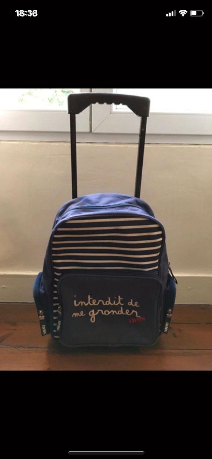 Cartable à roulettes - photo numéro 1