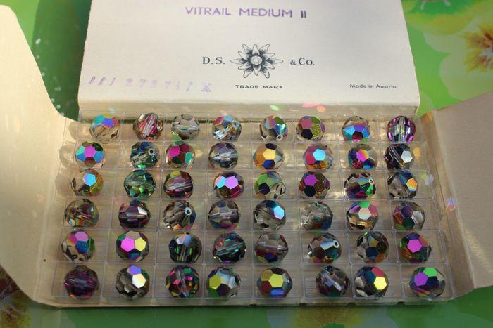 48 perles rondes Swarovski de 11 mm Crystal Vitrail Médium AB - photo numéro 1