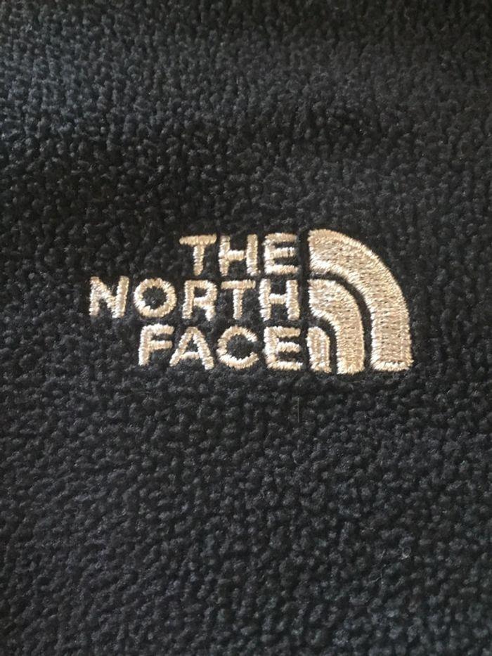 Veste polaire à capuche pour femme  The North Face noire taille XL 051 - photo numéro 4