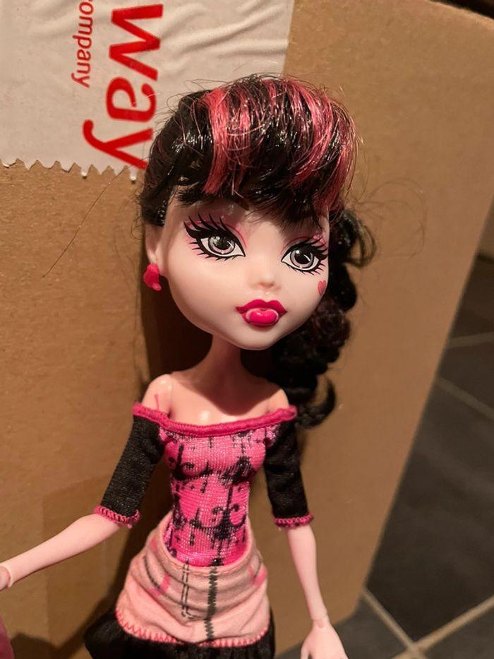 Poupée Monster High Draculaura Scaris - photo numéro 3