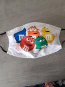 Masque en tissu m&m's