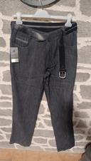 Jeans neuf taille 44