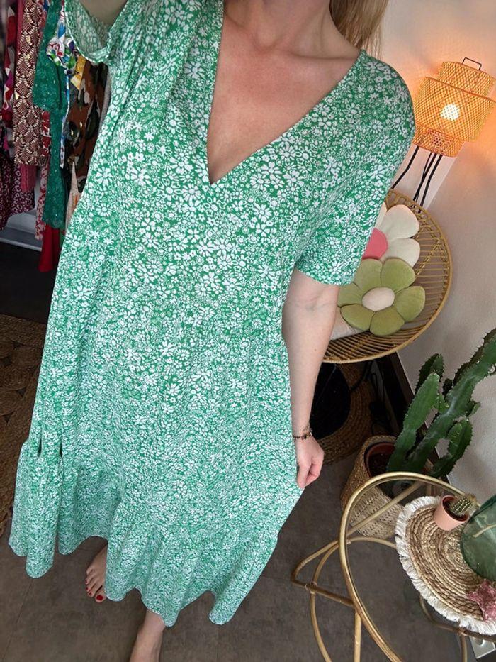 Robe longue Zara vert avec motifs fleuris, taille M - photo numéro 2