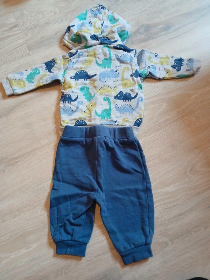 Ensemble jogging "dinos" baby club - 68 cm - 6 mois - photo numéro 2