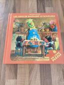 Lot 8 puzzles dans un livre