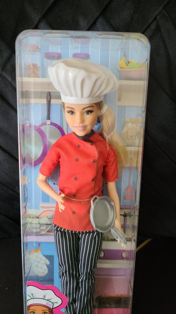 Poupée barbie chef cuisinière - photo numéro 2