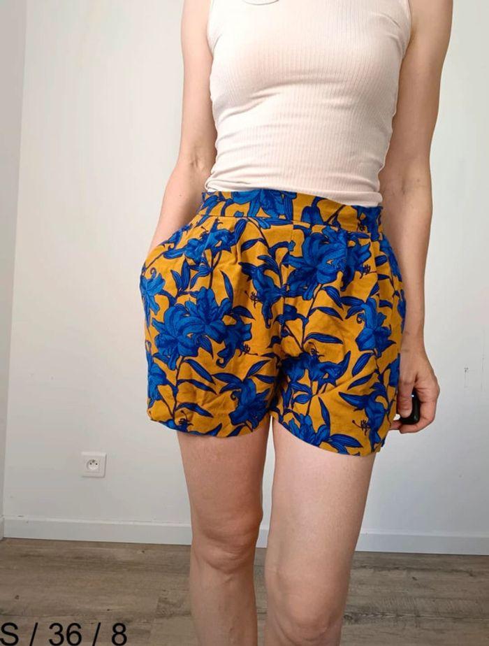 Short fluide bleu et jaune H&M taille 36 💖 - photo numéro 9