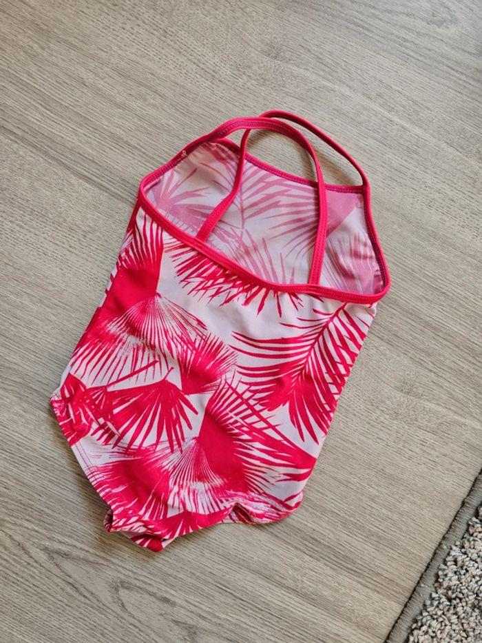 Maillot de bain rose 6 ans - photo numéro 2