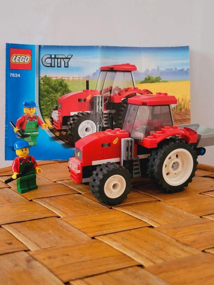 Set complet officiel Lego 7634 Le tracteur année 2009 - photo numéro 1