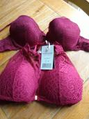 Soutien gorge bordeaux