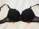 Soutien gorge Etam noir détail noeuds rouges