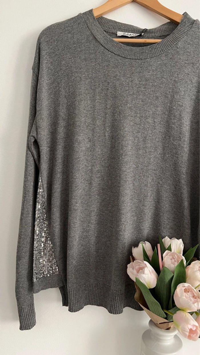 Sublime pull gris foncé détails en sequins 🤍🤍 - photo numéro 3