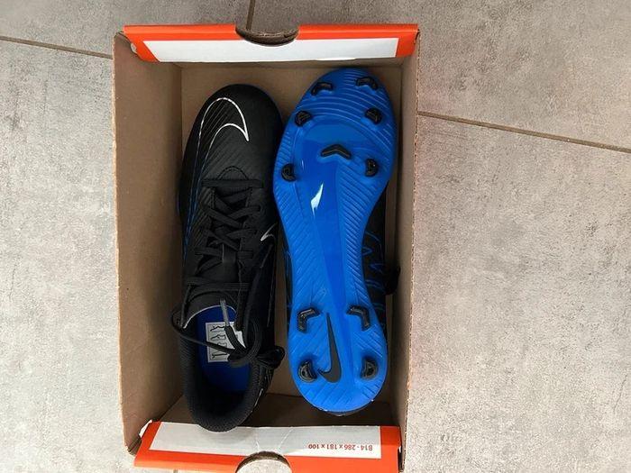 crampons vapor 15 nike taille 40 - photo numéro 4