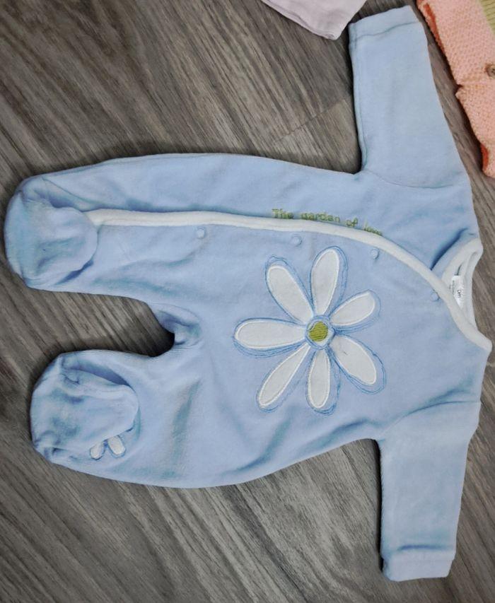 Lot vêtements bébé fille naissance 4 pièces - photo numéro 2