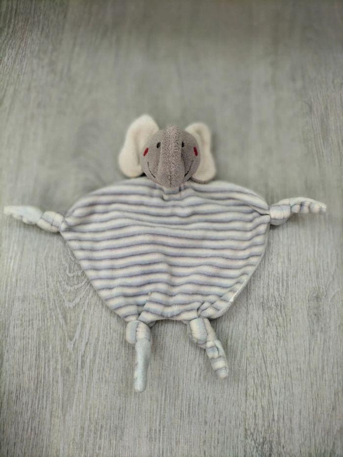 Doudou peluche plat éléphant rayé bleu et blanc - photo numéro 2