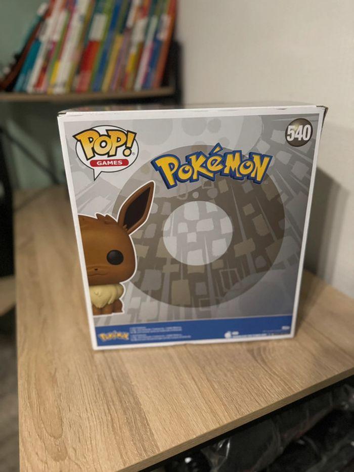 Funko POP Jumbo: Pokemon- Eevee! 45cm - photo numéro 3