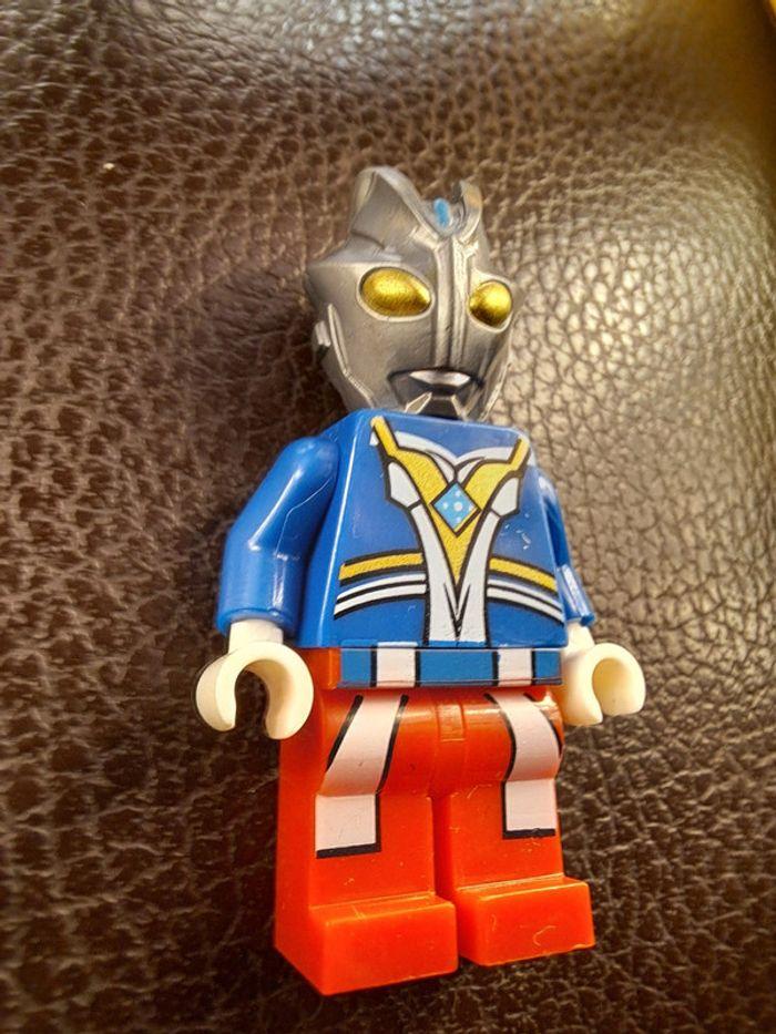 Figurine Lego compatible Ultraman - photo numéro 3