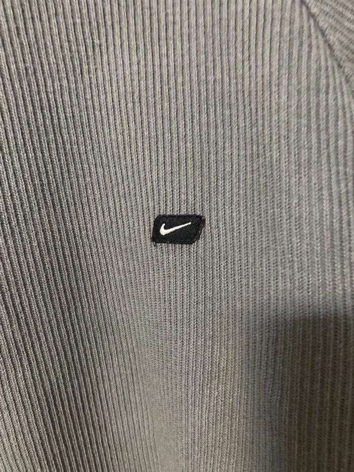 Pull Nike vintage. Taille 48/52 - photo numéro 2