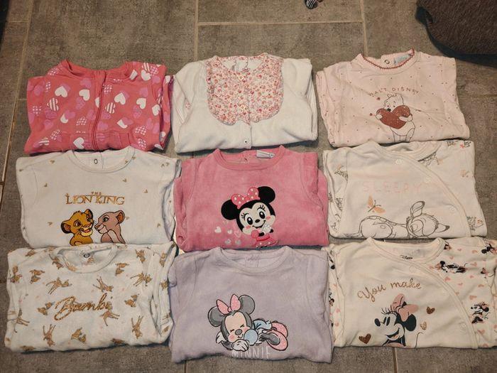 Lot 9 pijamas Disney 9 mois - photo numéro 1