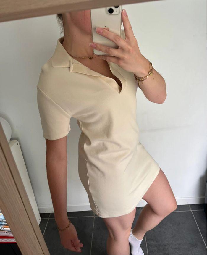 Robe Zara beige - photo numéro 2